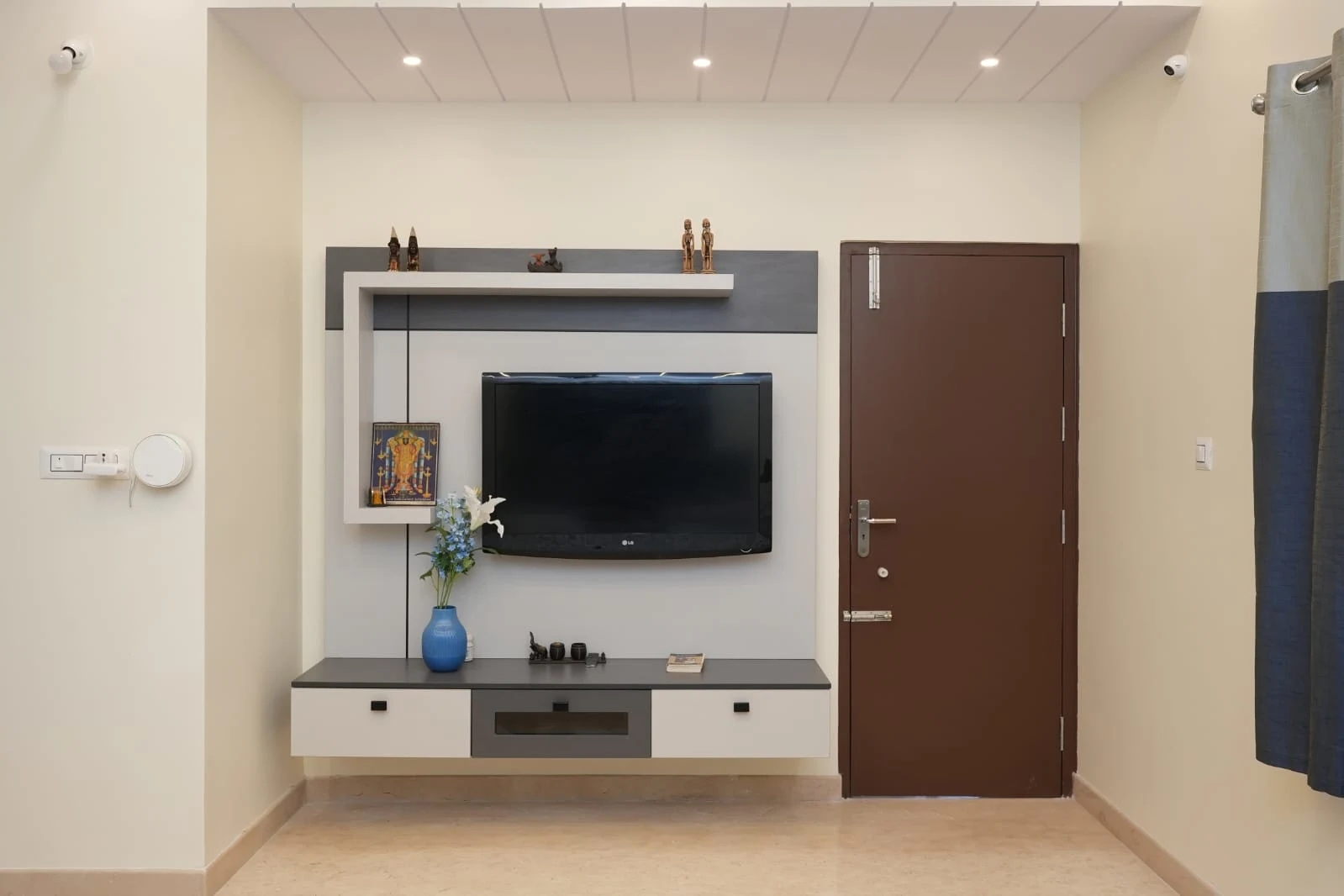 Residential Living 9